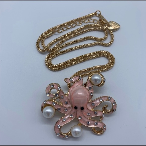 Jewelry - New pink and gold octopus fashion pendant necklace